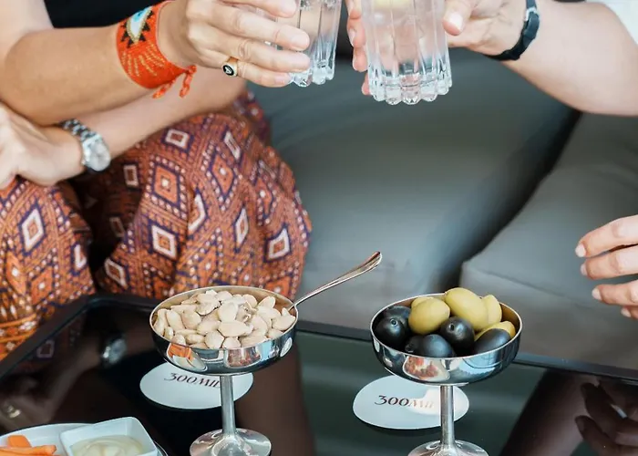 Casa 300mila ゲストハウス 4*