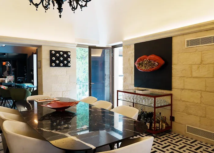 Casa 300mila ゲストハウス 4*