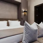 Casa 300mila Guest house